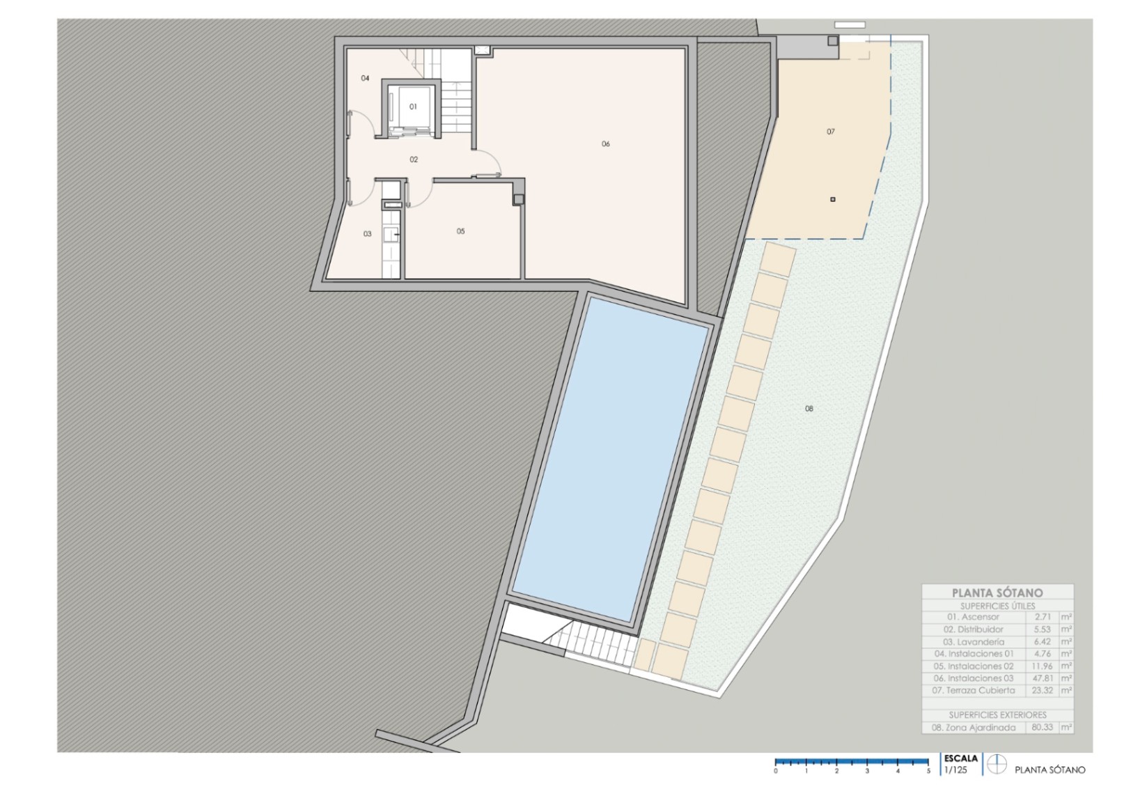 Detaillierter Grundriss des Untergeschosses mit Waschküche, Technikräumen, Aufzug, einer überdachten Terrasse und einem 80 m² großen Gartenbereich.
