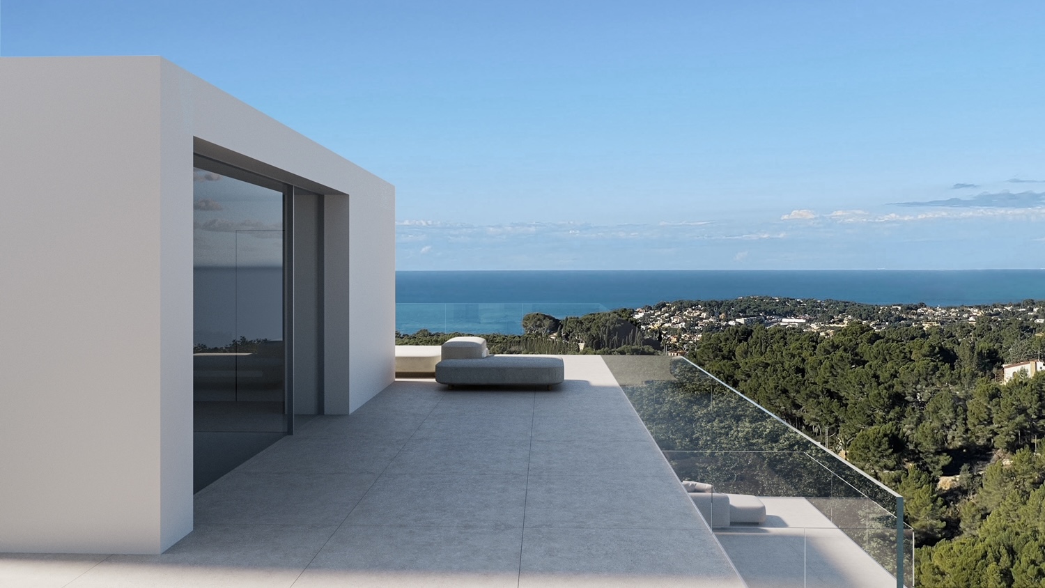 Minimalistische Terrasse mit Meerblick, Glasgeländer, modernen Möbeln und Fliesenboden.