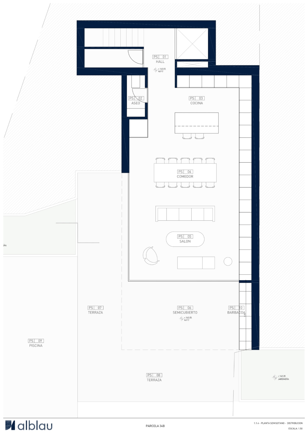 Technischer Grundriss des Untergeschosses mit offenem Wohnkonzept, Kochinsel und fließendem Übergang zur großzügigen Terrasse mit Pool und Barbecue-Bereich.