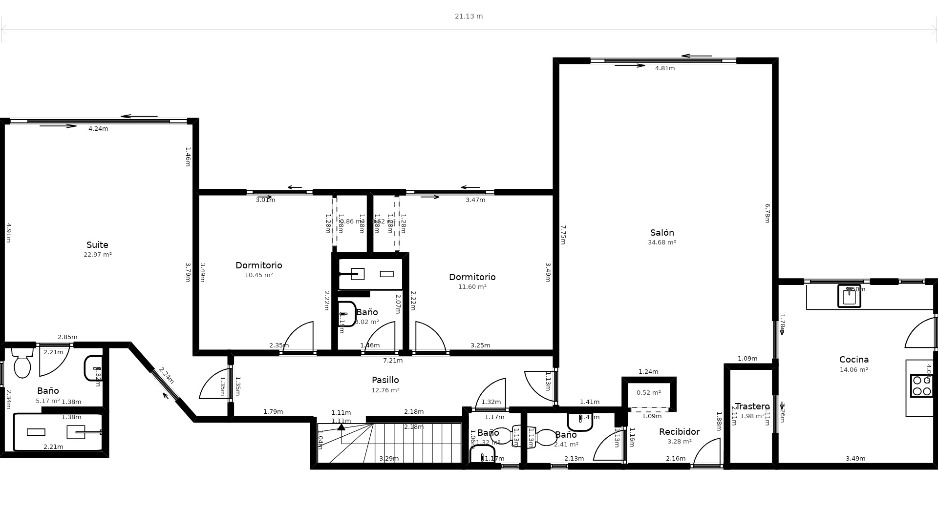 Detaillierter Grundriss des Hauptgeschosses mit einem 34 m² großen Wohnzimmer, separater Küche, Master-Suite und weiteren Schlafzimmern inklusive präziser Maßangaben.