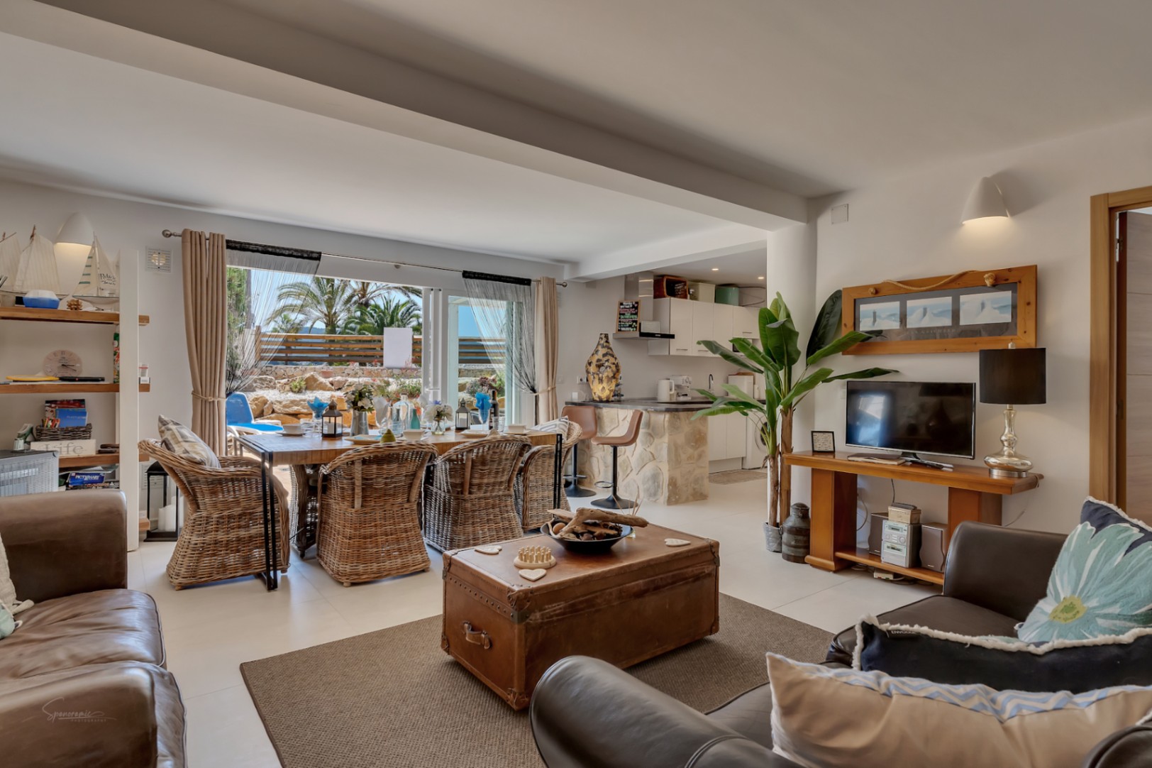 Villa in Jávea mit privatem Pool und Bergblick