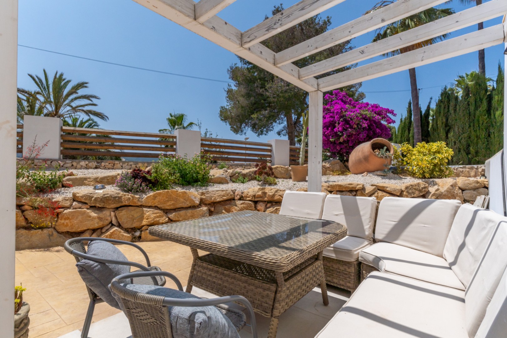 Villa in Jávea mit privatem Pool und Bergblick