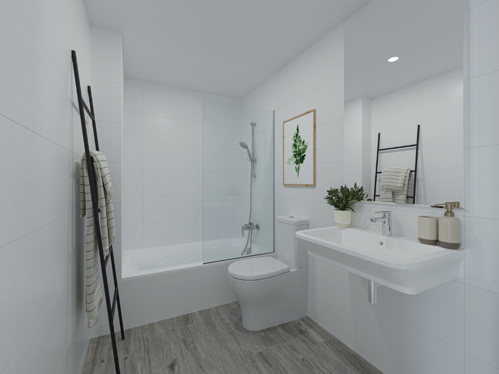 Modernes Badezimmer mit weißen Wandfliesen, Boden in Holzoptik, Badewanne mit Glastrennwand und wandhängendem Waschbecken.