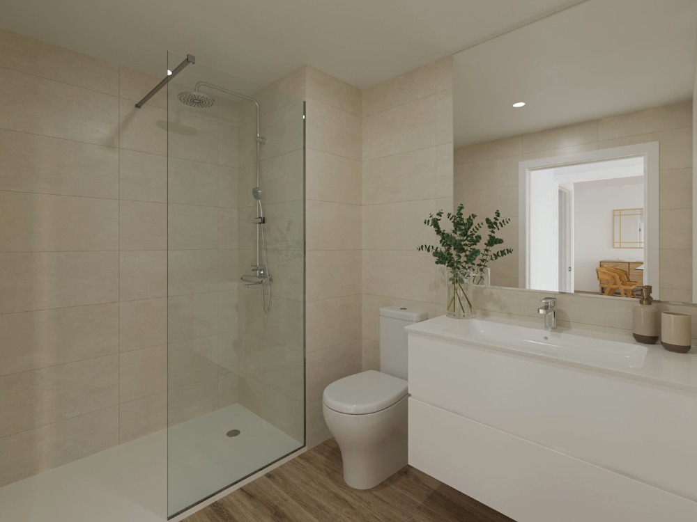 Modernes Badezimmer mit begehbarer Dusche, Glastrennwand, sandfarbenen Fliesen und einem weißen, hängenden Waschtisch.