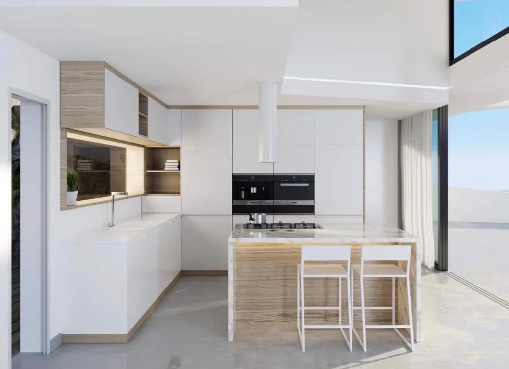 Minimalistische Designerküche mit Marmorinsel, zylindrischer Abzugshaube und Einbaugeräten, die weiße Fronten mit Akzenten aus Eichenholz kombiniert.